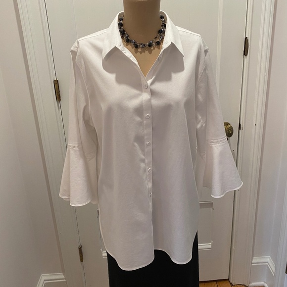 Classic Chico's White Blouse with Bell Sleeves - Chico's Size 2 - Picture 3 of 14